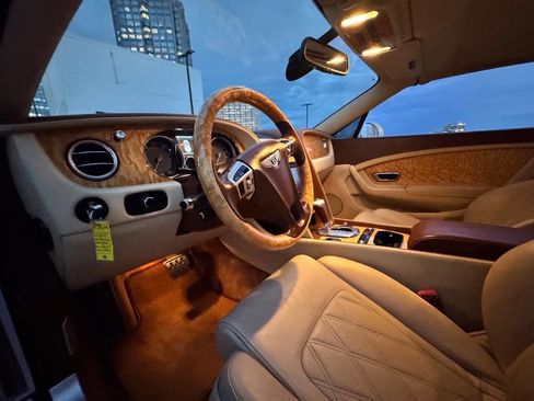 Used 2013 Bentley Continental GT image 18