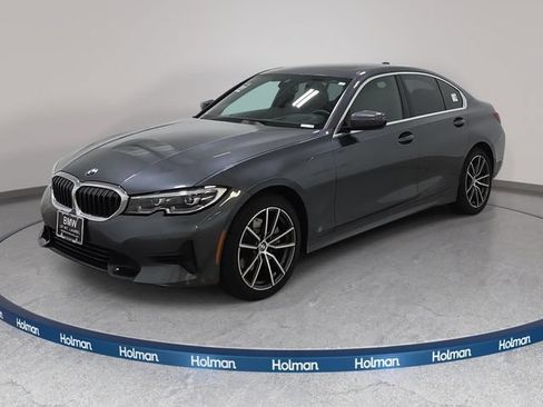 Used 2022 BMW 330i xDrive Sedan w/ Premium Package AWD/4WD image 1