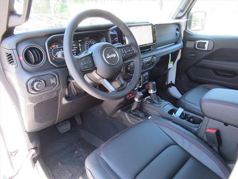 New 2026 Jeep Wrangler Unlimited Rubicon AWD/4WD image 21