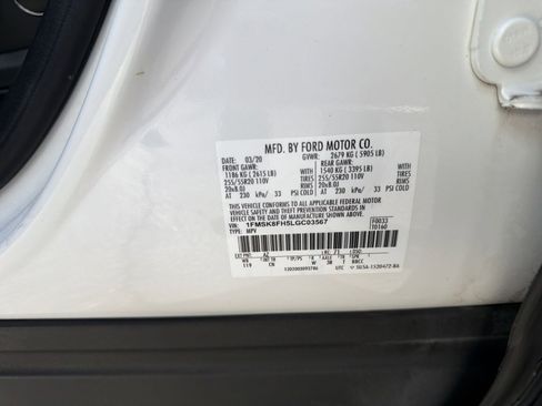 Used 2020 Ford Explorer Limited image 16