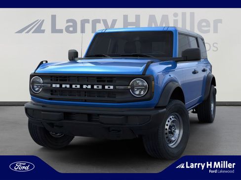 New 2025 Ford Bronco 4-Door image 2