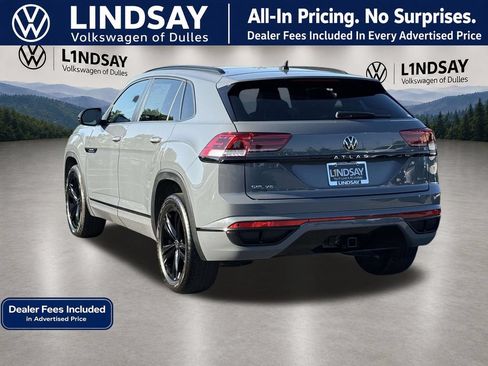 Used 2023 Volkswagen Atlas Cross Sport SEL R-Line AWD/4WD image 5