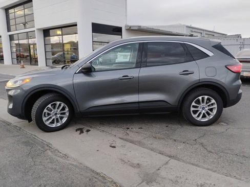 Used 2022 Ford Escape SE w/ Convenience Package image 2