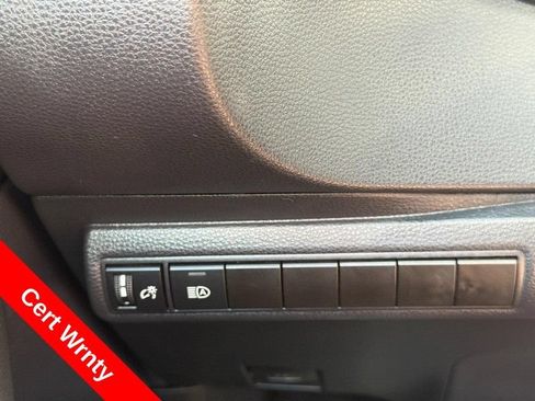 Used 2025 Toyota Corolla LE FWD image 29