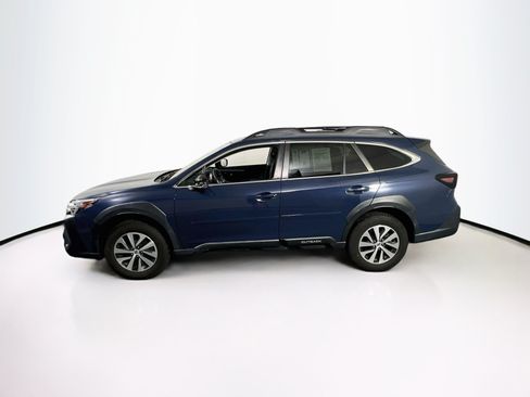 Used 2024 Subaru Outback Premium AWD/4WD image 8