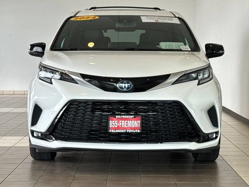 Certified 2024 Toyota Sienna XSE w/ XSE Premium Package AWD/4WD image 9