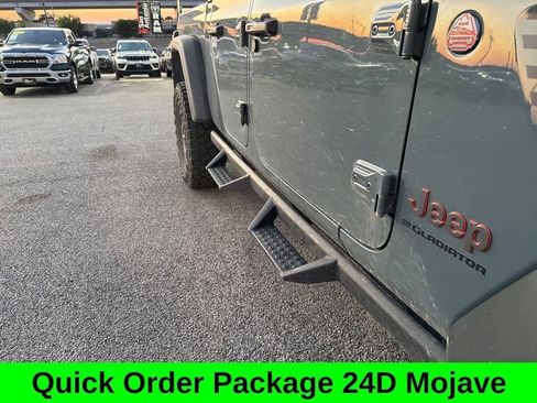 Used 2025 Jeep Gladiator Mojave w/ Convenience Group AWD/4WD image 14