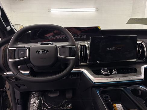 New 2026 Ford Expedition Tremor image 8