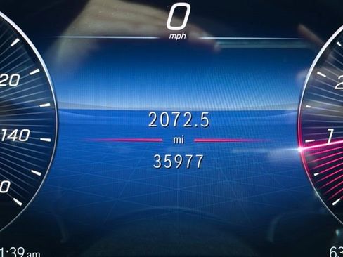 Used 2025 Mercedes-Benz GLE 350 4MATIC image 30