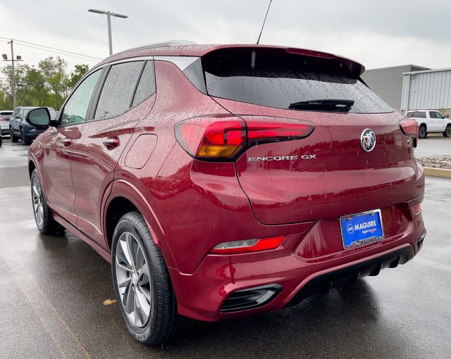 Used 2023 Buick Encore GX Select w/ Sport Touring Package FWD image 8