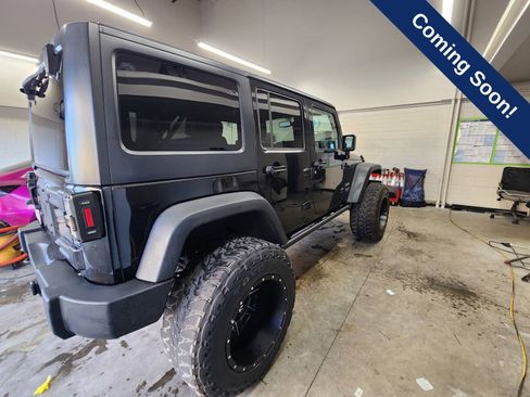 Used 2015 Jeep Wrangler Unlimited Sport w/ Quick Order Package 24S AWD/4WD image 7