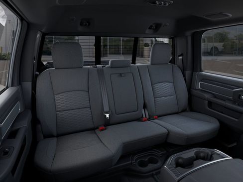 New 2026 RAM 2500 Big Horn AWD/4WD image 16