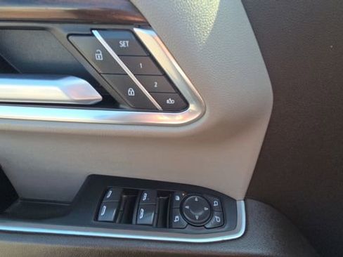 Used 2022 GMC Sierra 1500 SLT w/ SLT Premium Package image 26