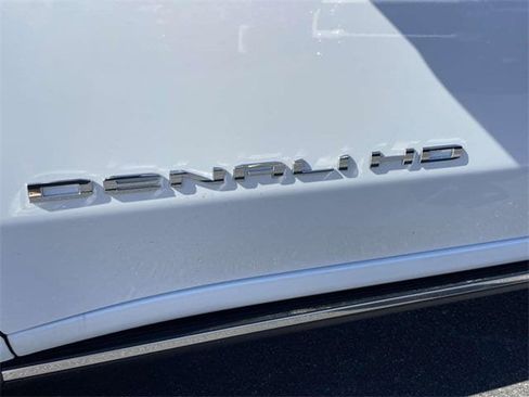 New 2026 GMC Sierra 3500 Denali w/ Denali Reserve Package image 7