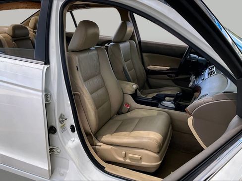 Used 2010 Honda Accord EX-L image 8