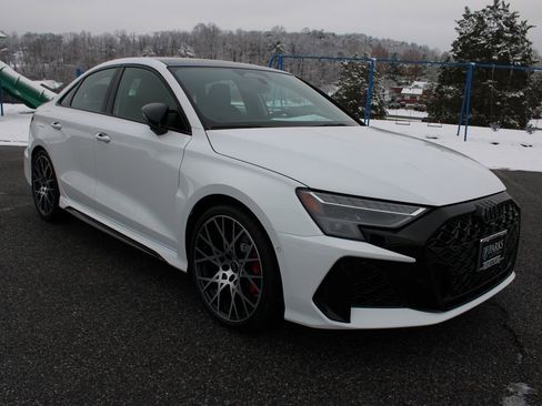 New 2026 Audi RS 3 image 2