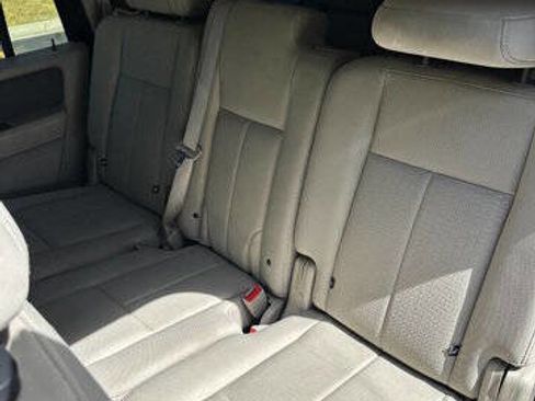 Used 2013 Ford Expedition EL XLT image 16