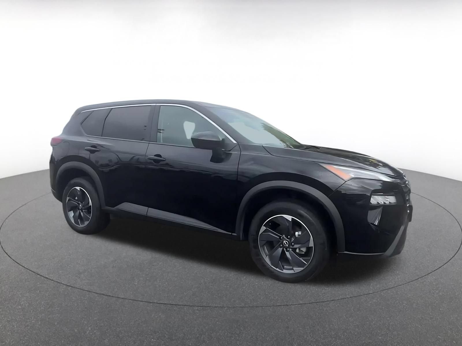 Used 2025 Nissan Rogue SV FWD image 2