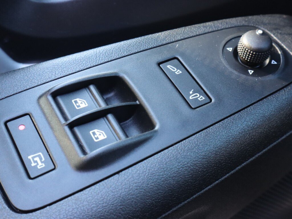 Used 2023 RAM ProMaster 2500 w/ Driver Convenience Group FWD image 26