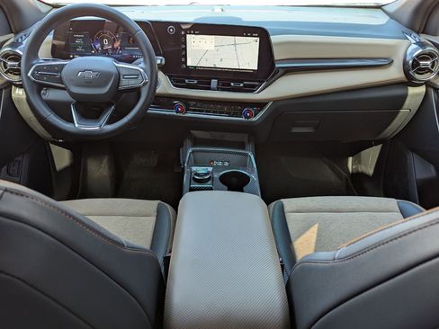 Used 2026 Chevrolet Equinox ACTIV w/ Convenience Package III image 17