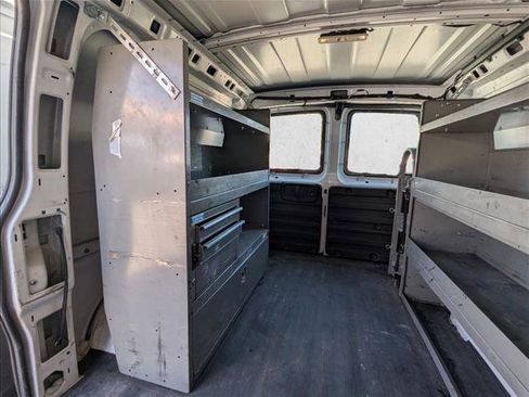 Used 2018 Chevrolet Express 2500 w/ Driver Convenience Package image 19