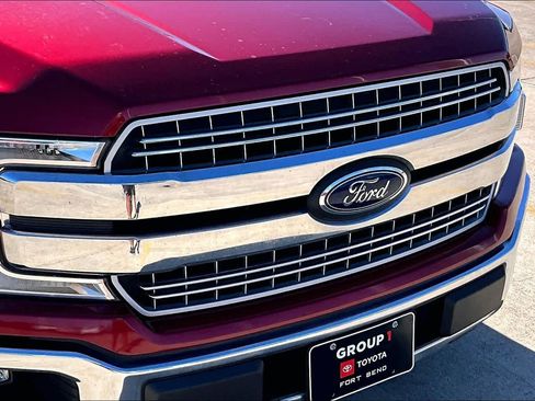 Used 2018 Ford F150 Lariat image 29
