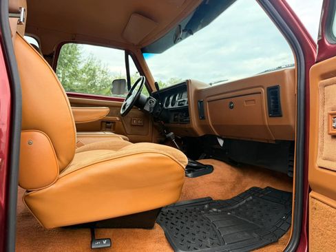 Used 1993 Dodge D/W Truck 350 AWD/4WD image 27