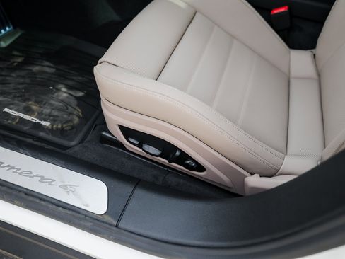 New 2026 Porsche Panamera 4 image 14