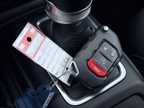 Used 2022 Jeep Wrangler Unlimited Sport AWD/4WD image 41