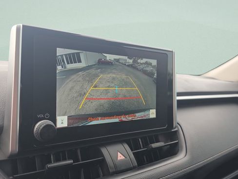 Used 2025 Toyota RAV4 LE FWD image 17