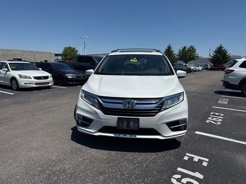 Used 2020 Honda Odyssey Elite image 2