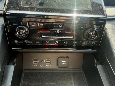 Certified 2024 Jeep Grand Cherokee L Altitude AWD/4WD image 20