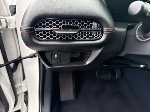 Certified 2024 Honda HR-V Sport image 15