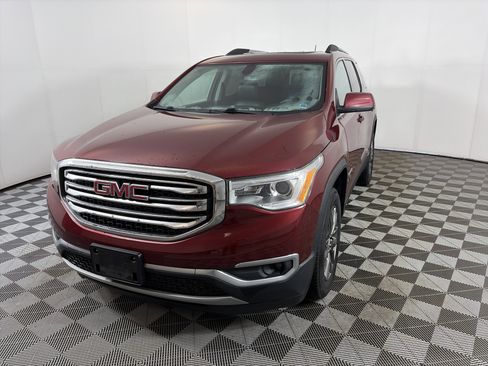 Used 2018 GMC Acadia SLT image 2