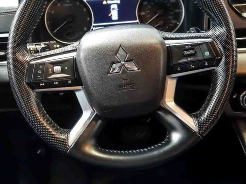 Used 2024 Mitsubishi Outlander SE AWD/4WD image 19
