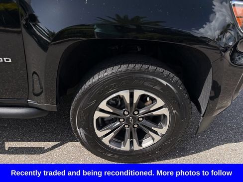 Used 2021 Chevrolet Colorado Z71 AWD/4WD image 9