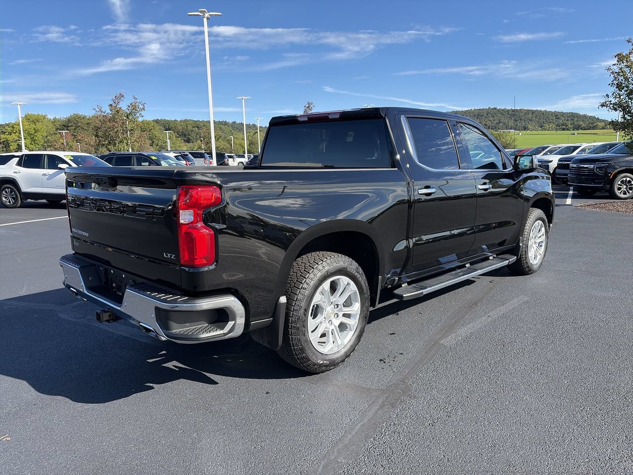 Used 2026 Chevrolet Silverado 1500 LTZ w/ Z71 Off-Road Package AWD/4WD image 7