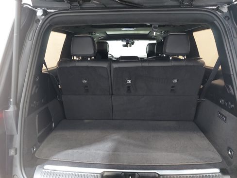 Used 2022 Jeep Grand Wagoneer Series III w/ Rear-Seat Entertainment Group AWD/4WD image 15