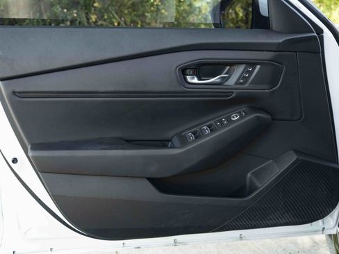 Used 2025 Honda Accord EX-L image 37