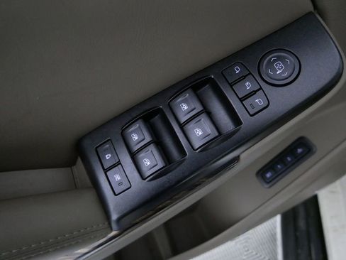 Used 2015 GMC Yukon XL SLT w/ Open Road Package image 13