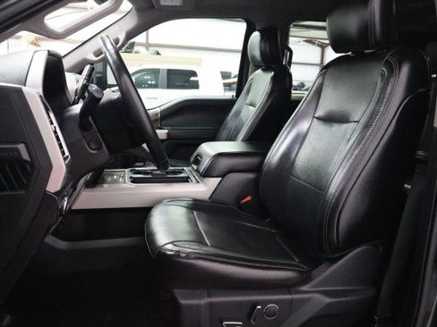 Used 2018 Ford F250 Lariat w/ Lariat Ultimate Package AWD/4WD image 36