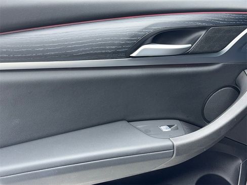 Used 2025 BMW X4 xDrive30i image 45