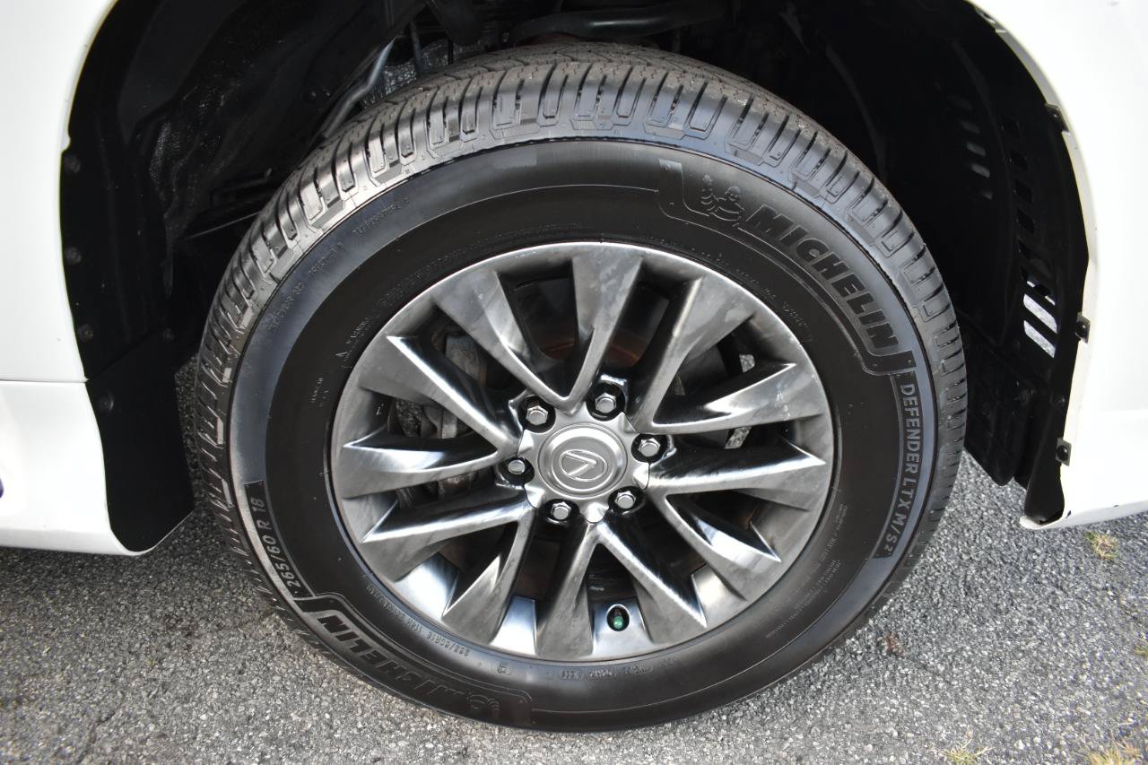 Used 2016 Lexus GX 460 Luxury AWD/4WD image 38