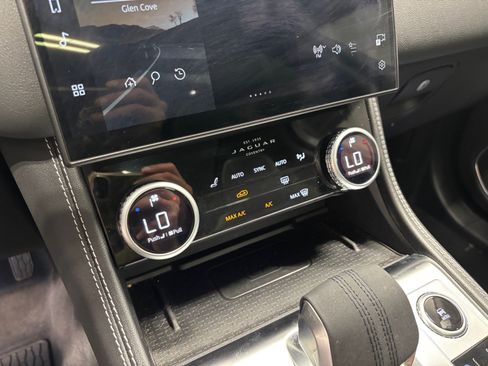New 2026 Jaguar F-PACE R-Dynamic S AWD/4WD image 15