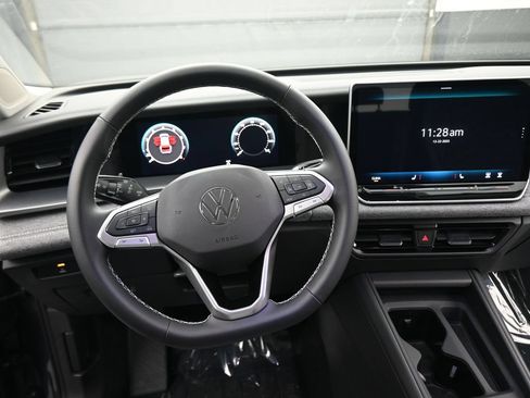 Used 2026 Volkswagen Tiguan S AWD/4WD image 39