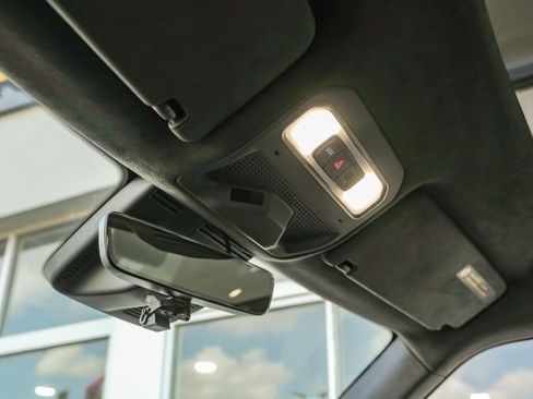 Used 2022 Rivian R1T Launch Edition image 34