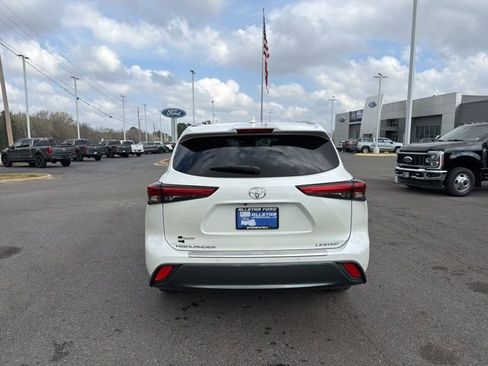 Used 2021 Toyota Highlander Limited image 4