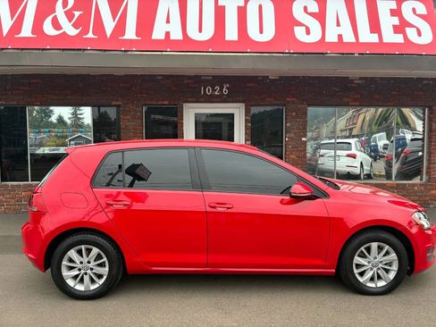 Used 2015 Volkswagen Golf S image 3