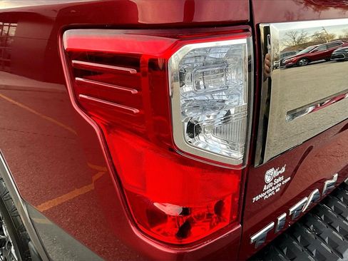 Used 2018 Nissan Titan Platinum Reserve image 24