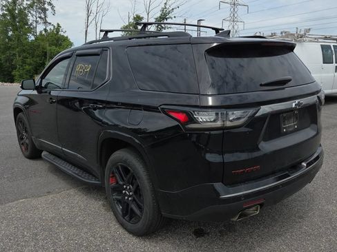 Used 2019 Chevrolet Traverse Premier w/ Redline Edition FWD image 4
